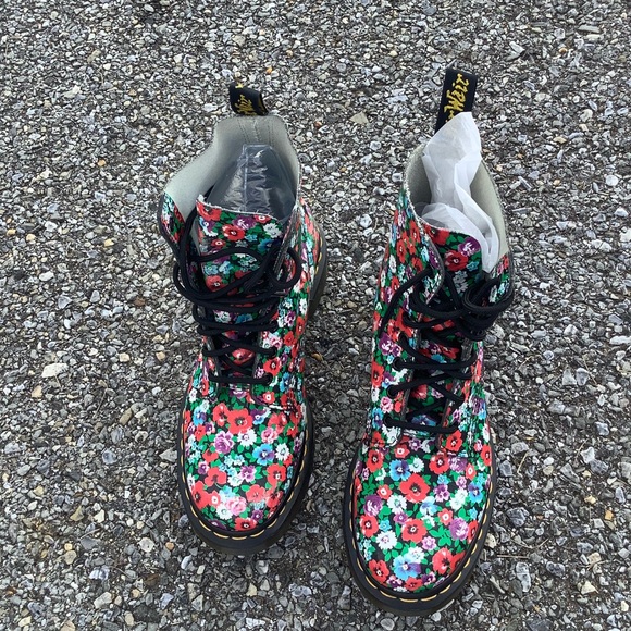 Dr Martens Pascal Black Wild Poppy Floral Print Boots Size 8 - Doc Martens - Picture 6 of 10
